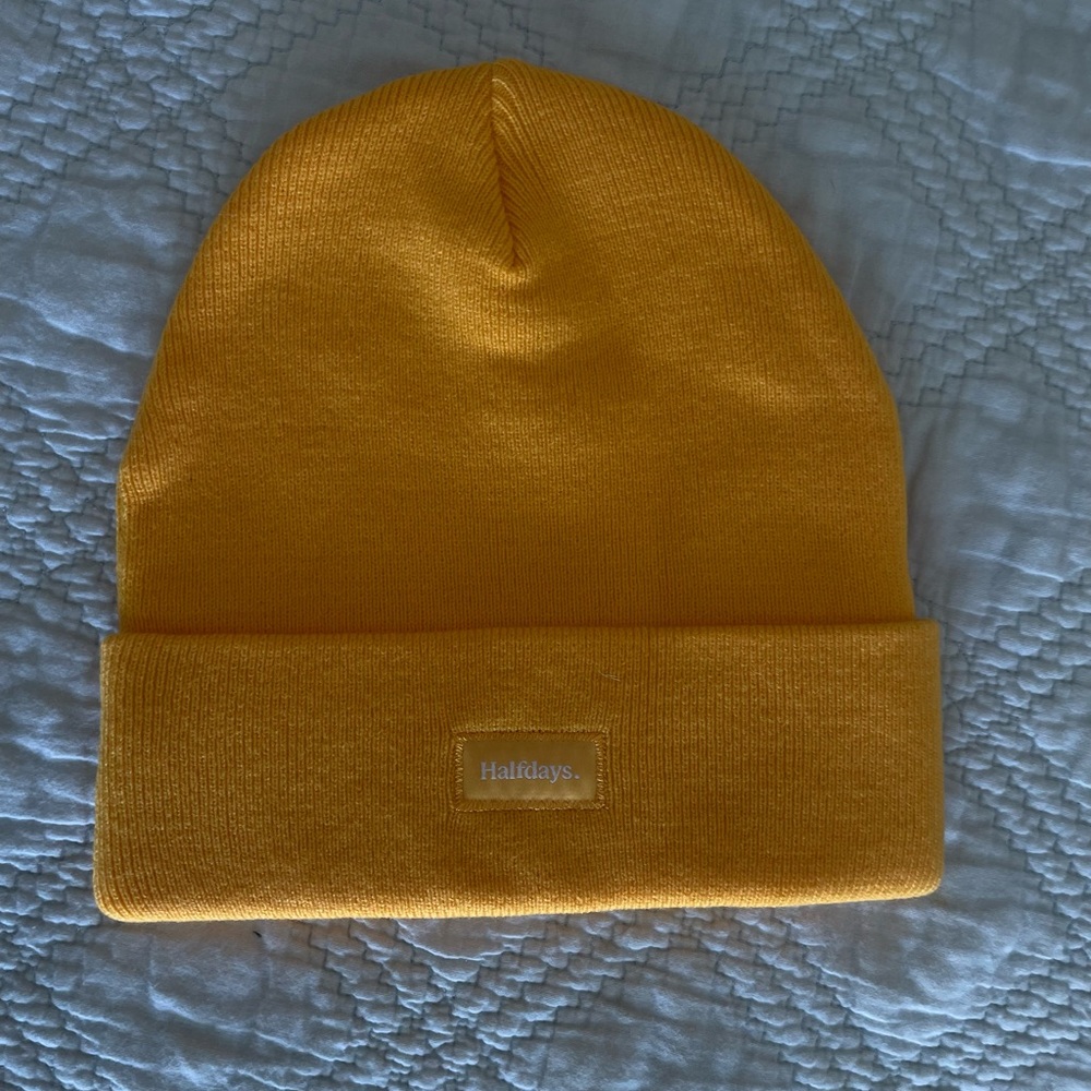 HalfDays merino hat ☀️🌼💛